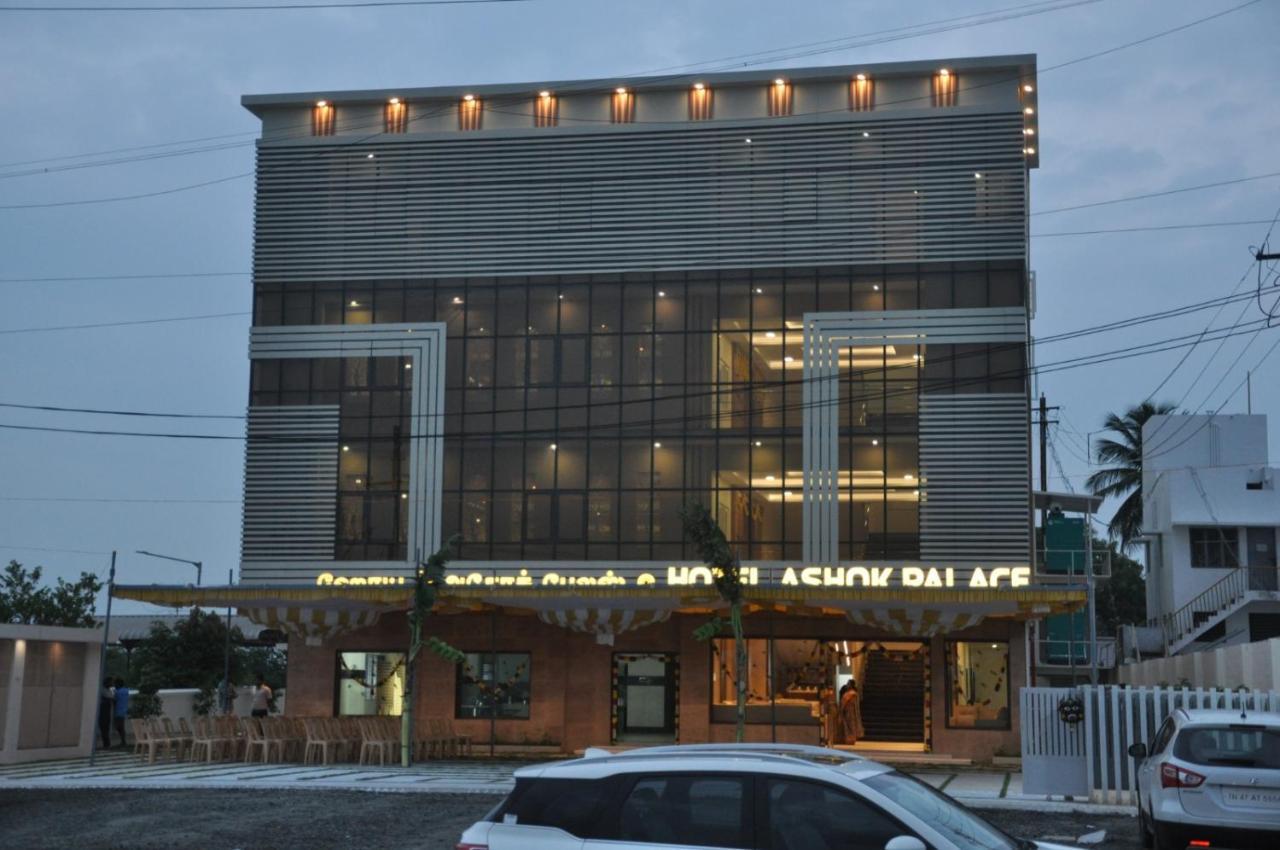 Hotel Ashok Palace Karūr Exteriör bild